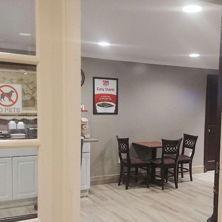 Econo Lodge Milldale - Саутингтон Экстерьер фото