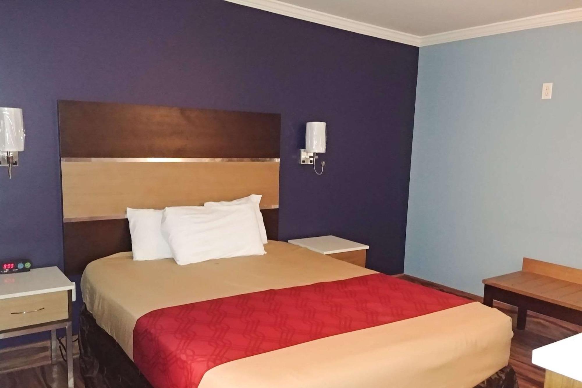 Econo Lodge Milldale - Саутингтон Экстерьер фото