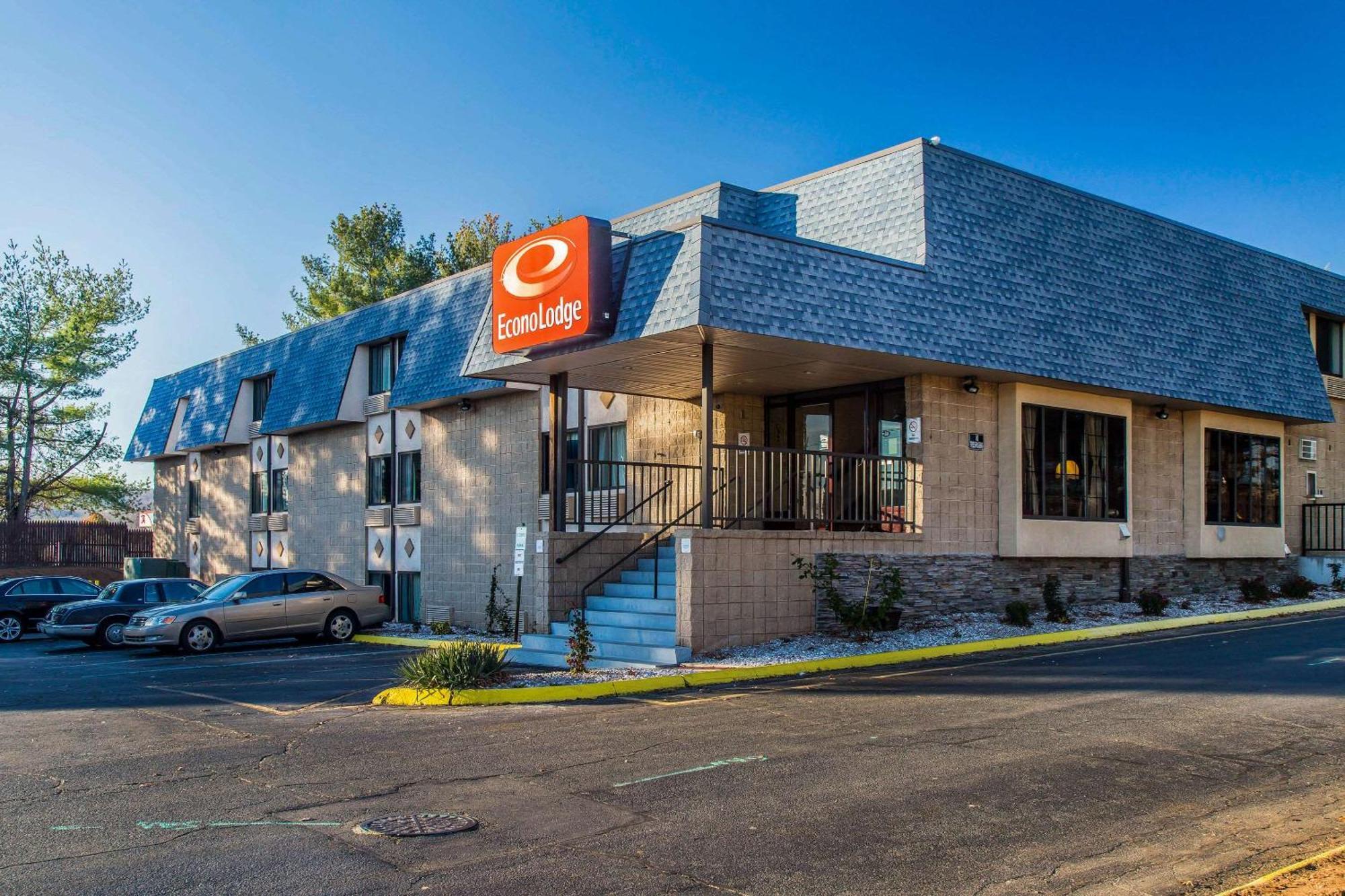 Econo Lodge Milldale - Саутингтон Экстерьер фото