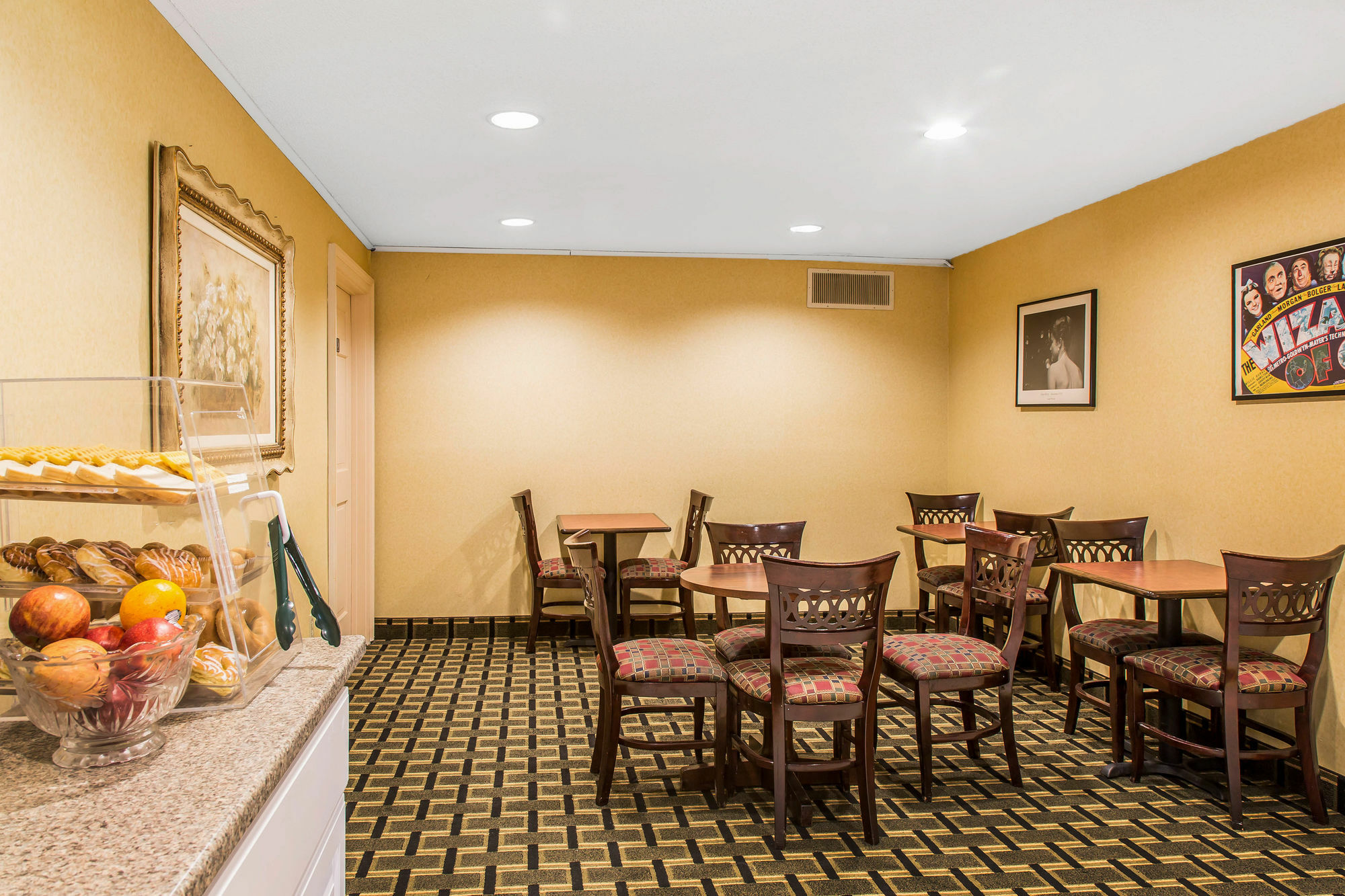Econo Lodge Milldale - Саутингтон Экстерьер фото
